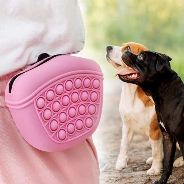 Silicone Dog Treat Pouch – Portable Waist Pack for Pet Training and Outdoor Activities